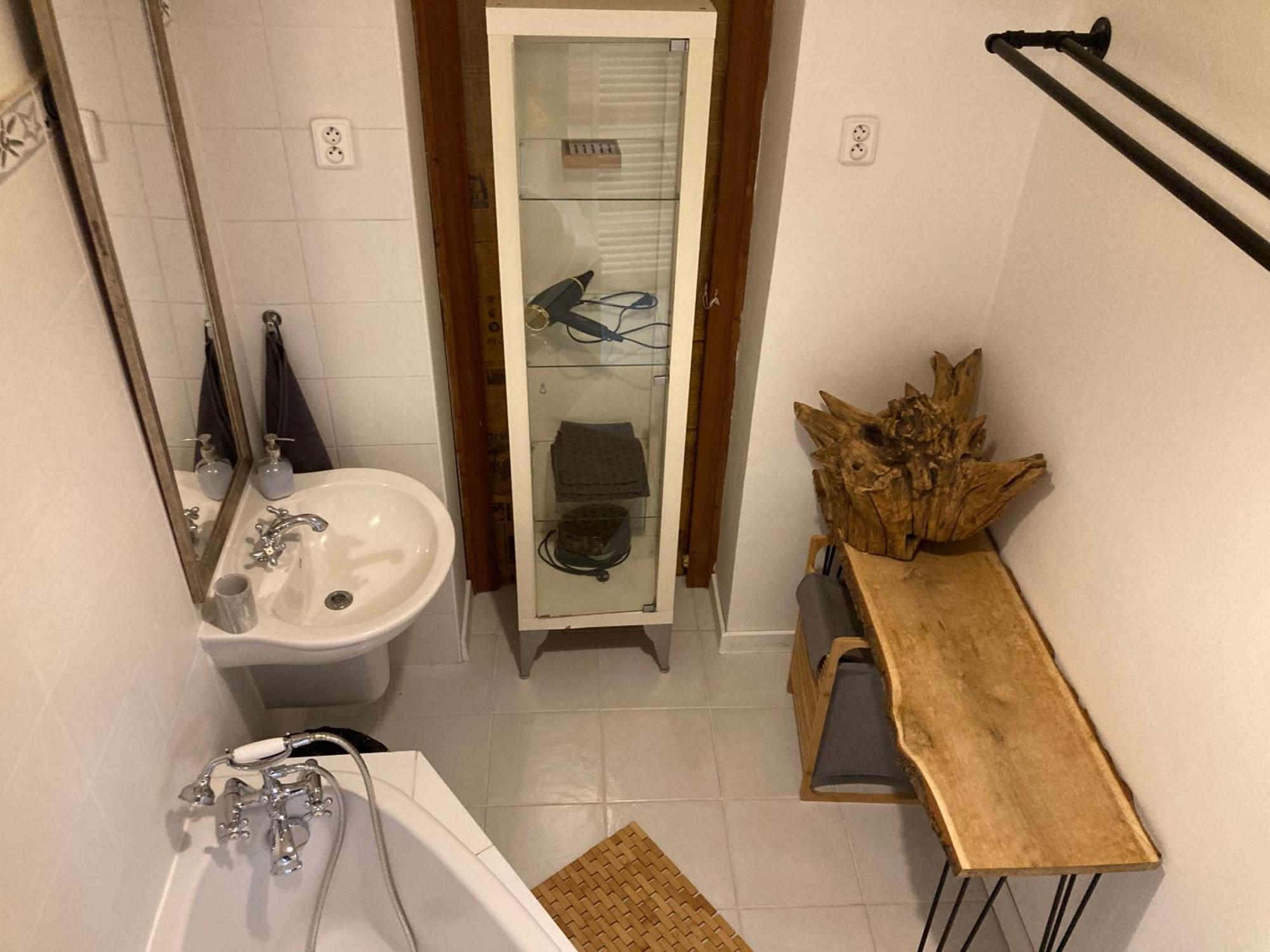 Downtown 3 Bdr Charm - Walk To All Attractions Μπρατισλάβα Εξωτερικό φωτογραφία